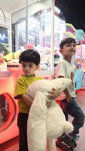 BounceUp winner with their prize